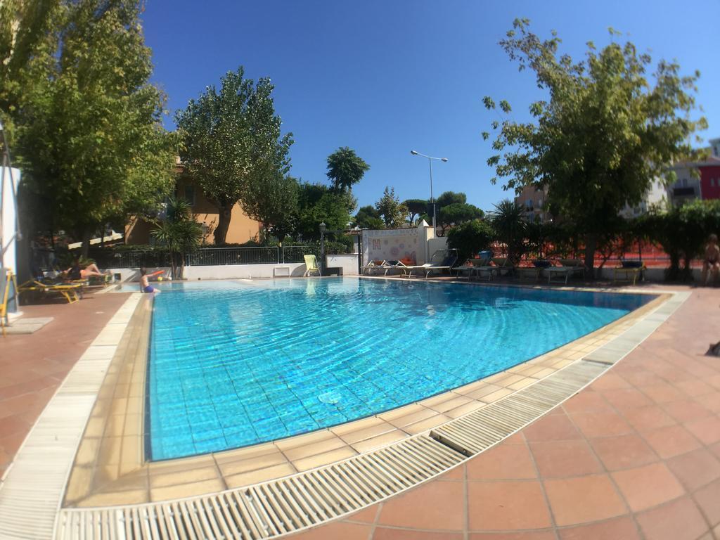 Hotel Mehari 里乔内 外观 照片