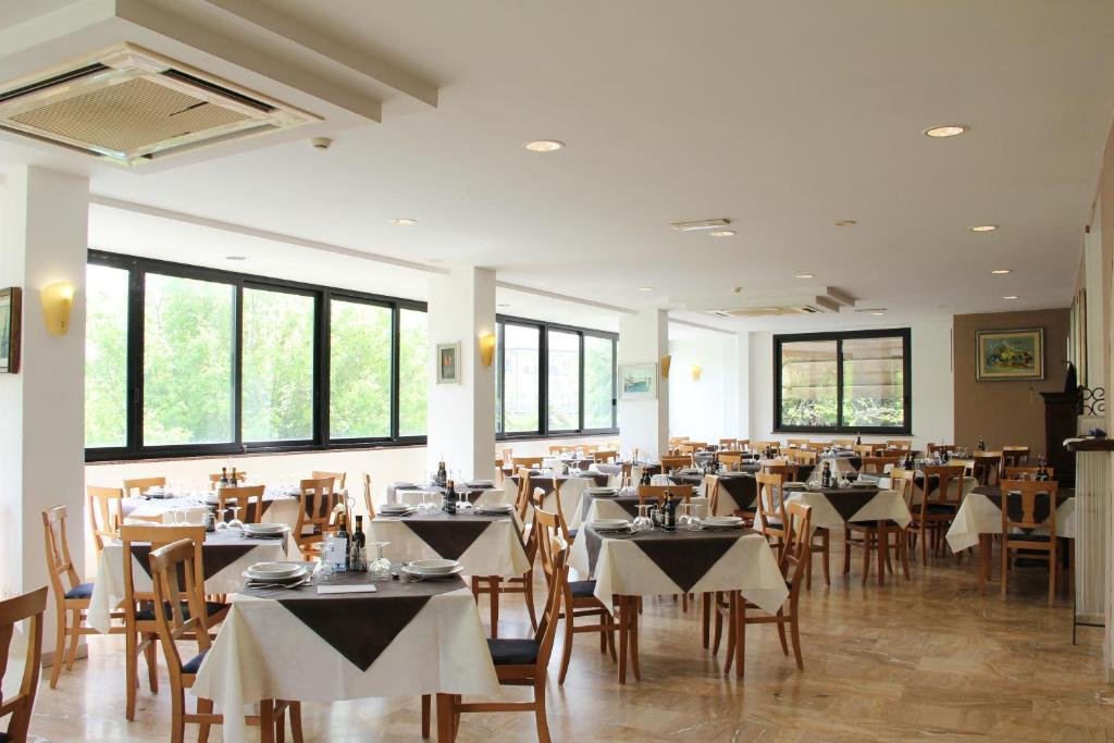 Hotel Mehari 里乔内 外观 照片