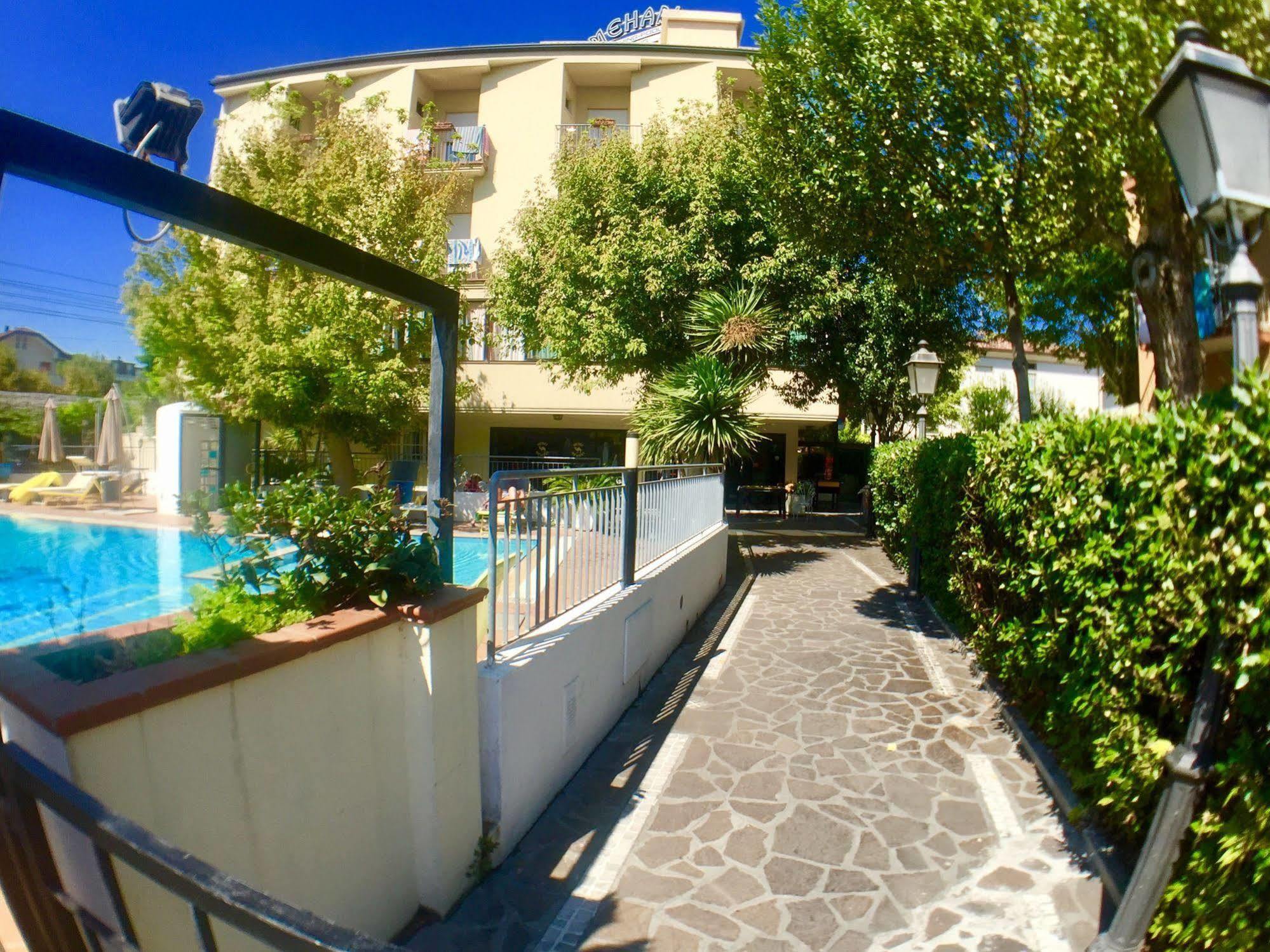 Hotel Mehari 里乔内 外观 照片
