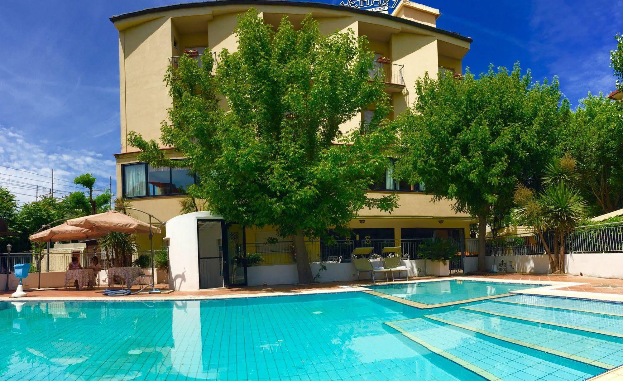 Hotel Mehari 里乔内 外观 照片